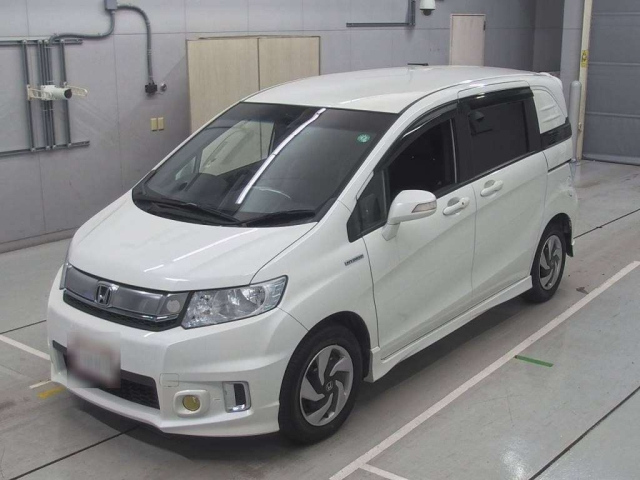 HONDA FREED 2016