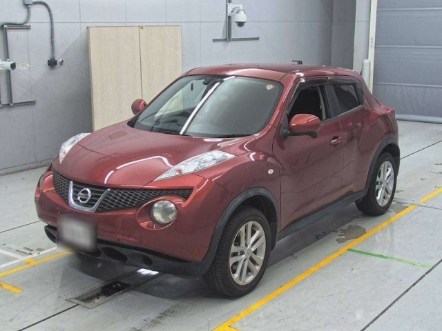 NISSAN JUKE 2010