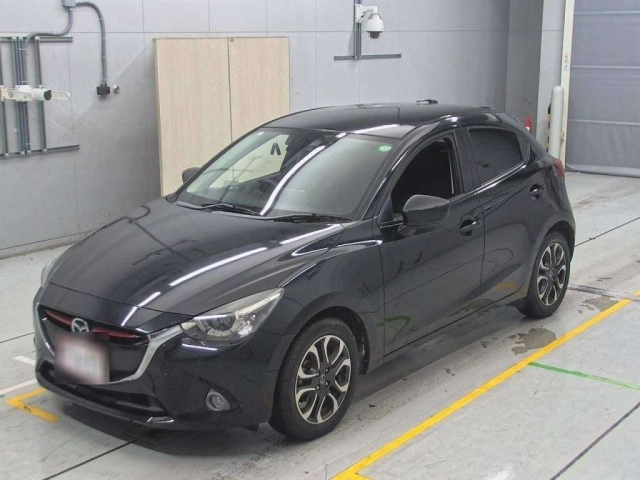 MAZDA DEMIO 2015