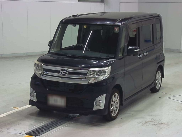 DAIHATSU TANTO 2014