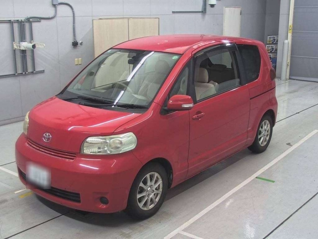 TOYOTA PORTE 2011