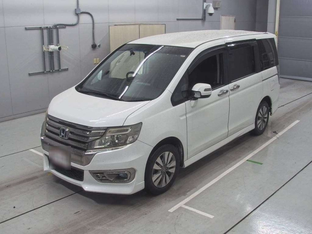 HONDA STEP WAGON 2014
