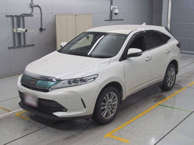 TOYOTA HARRIER 2018