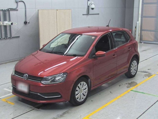 VOLKSWAGEN POLO 2016