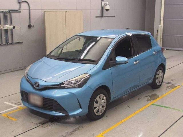 TOYOTA VITZ 2016