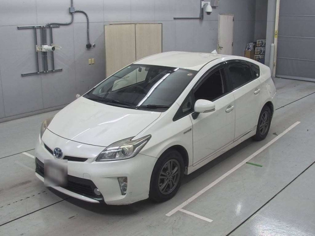 TOYOTA PRIUS 2012