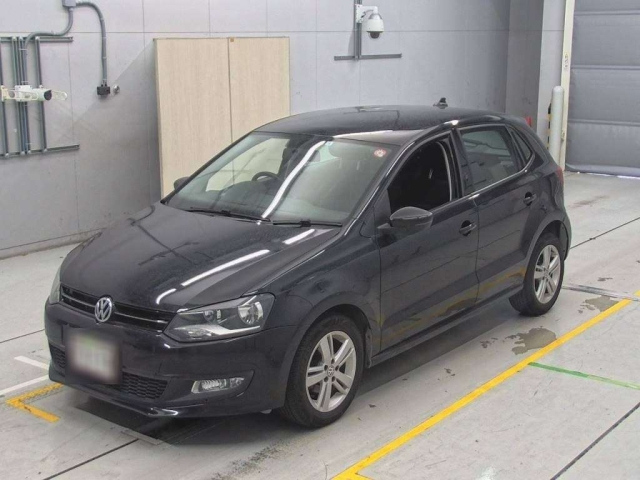 VOLKSWAGEN POLO 2014