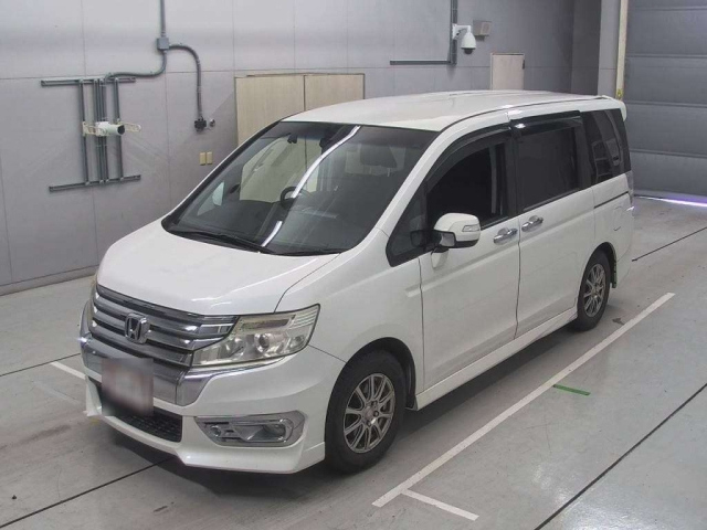 HONDA STEP WAGON 2014