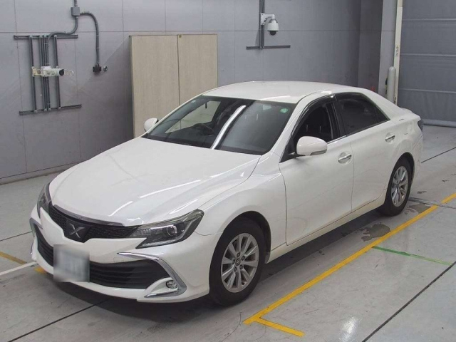 TOYOTA MARK X 2017