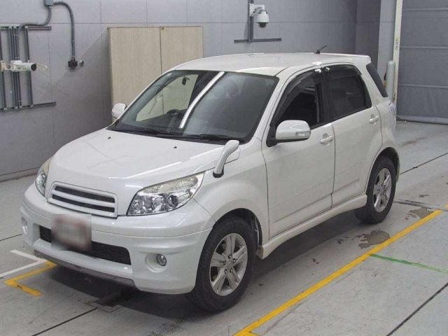 TOYOTA RUSH