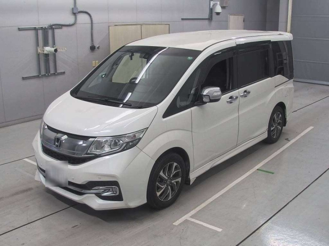 HONDA STEP WAGON 2015