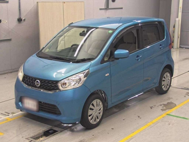 NISSAN DAYZ 2013