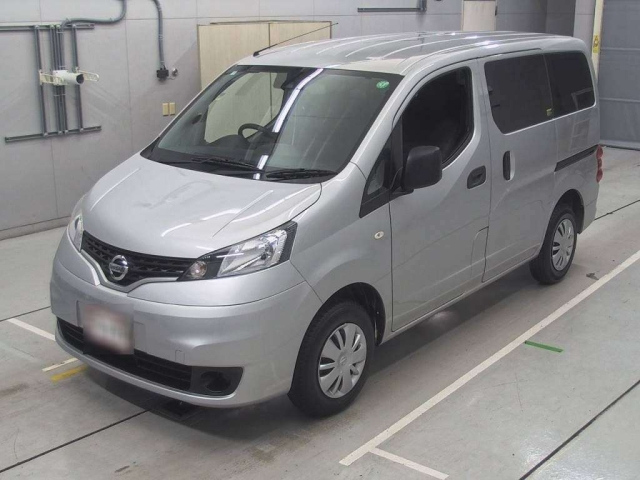 NISSAN NV200 2020