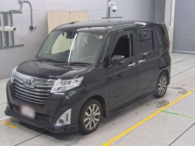 TOYOTA ROOMY 2020