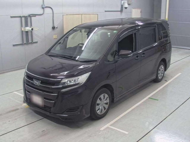 TOYOTA NOAH 2019