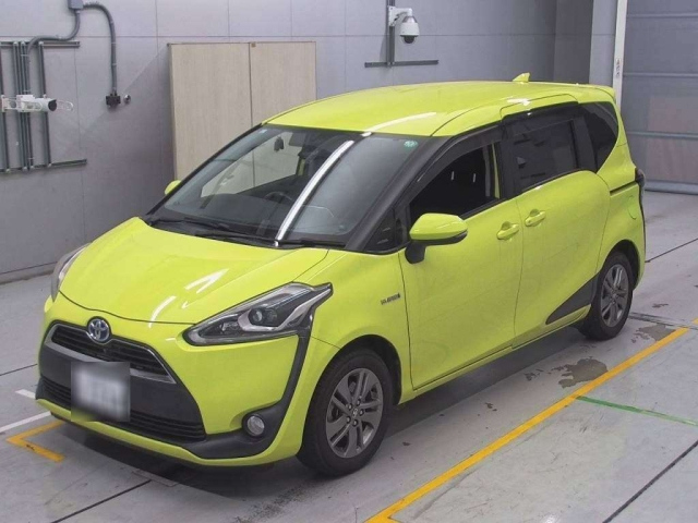 TOYOTA SIENTA 2015