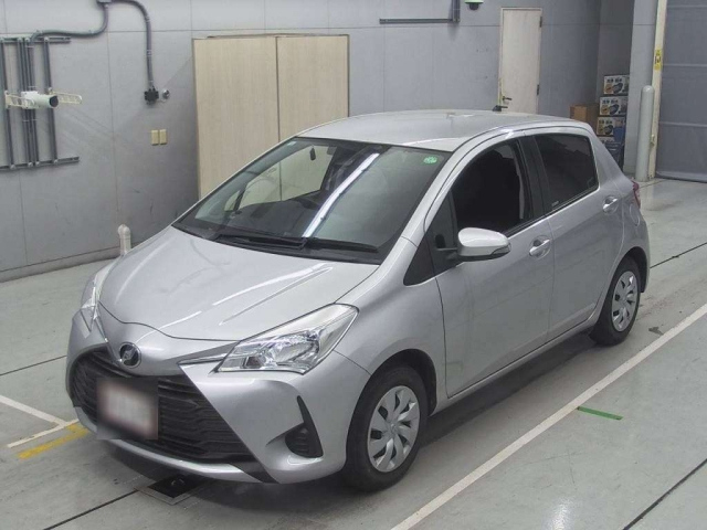 TOYOTA VITZ 2019