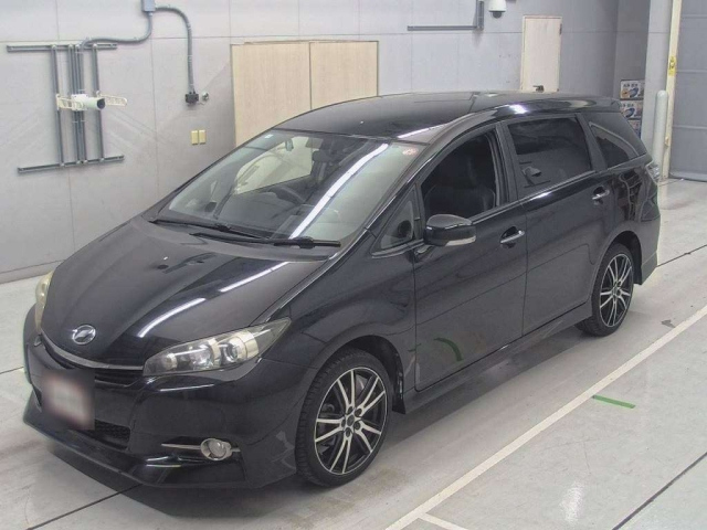 TOYOTA WISH 2014