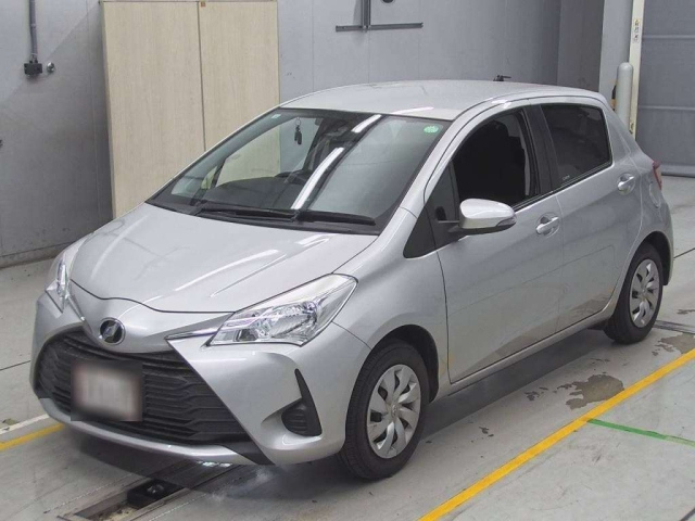 TOYOTA VITZ 2019