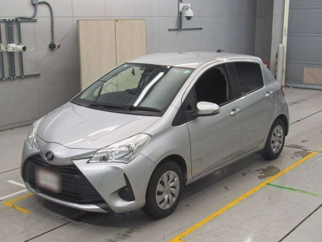 TOYOTA VITZ 2019