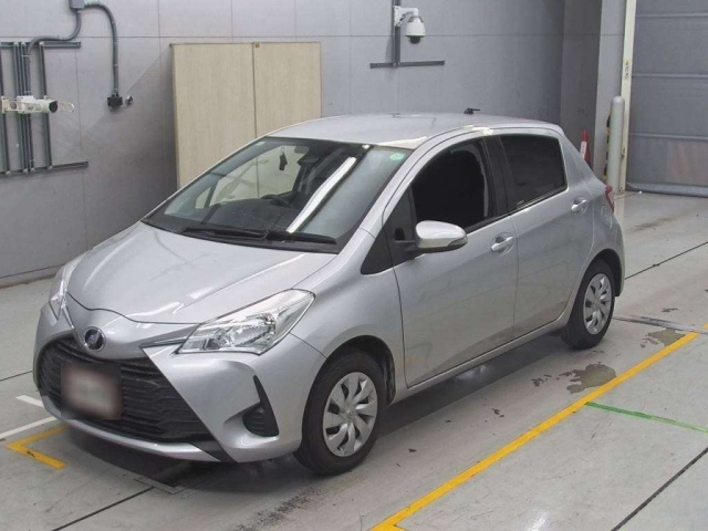 TOYOTA VITZ 2019