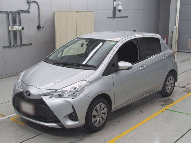 TOYOTA VITZ 2019