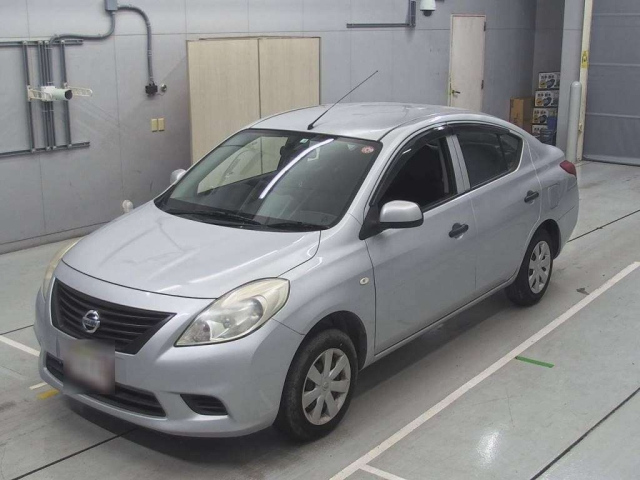 NISSAN LATIO