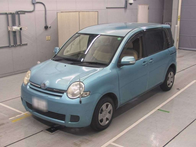 TOYOTA SIENTA 2009