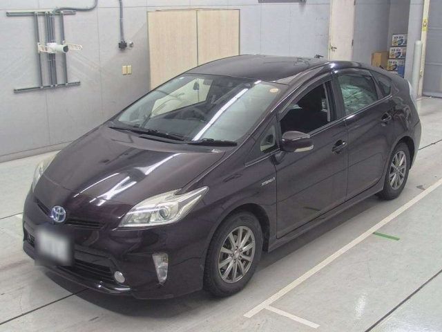 TOYOTA PRIUS