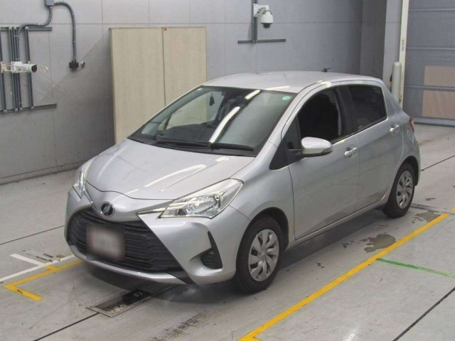TOYOTA VITZ 2019