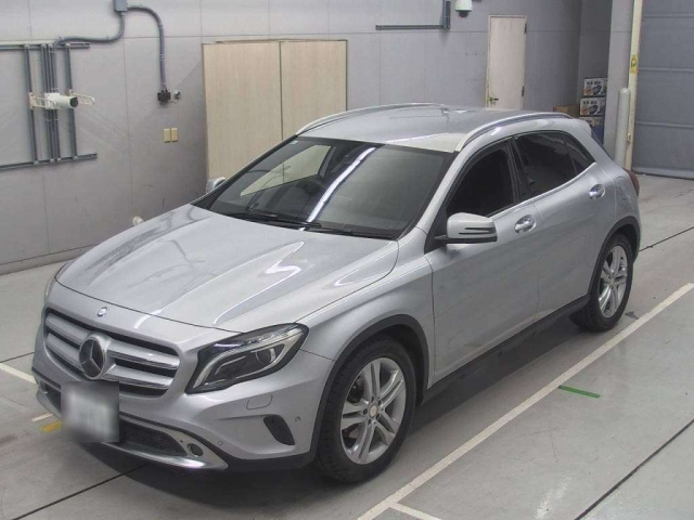 MERCEDES BENZ GLA CLASS 2016
