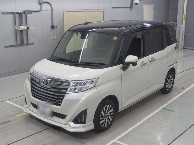 TOYOTA ROOMY 2020