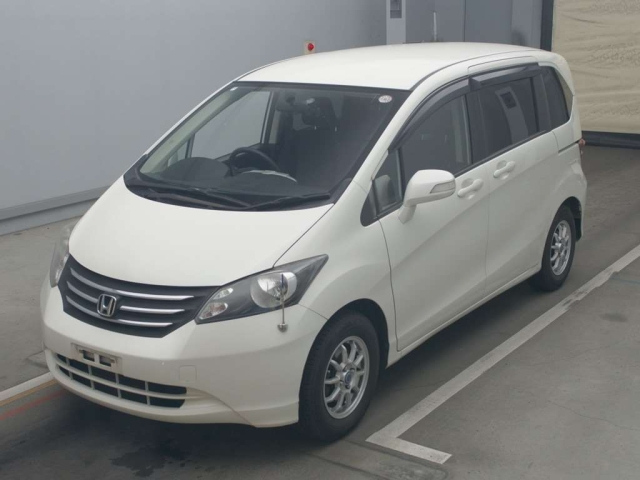HONDA FREED 2010