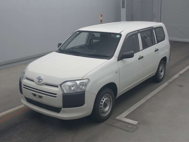 TOYOTA PROBOX 2018