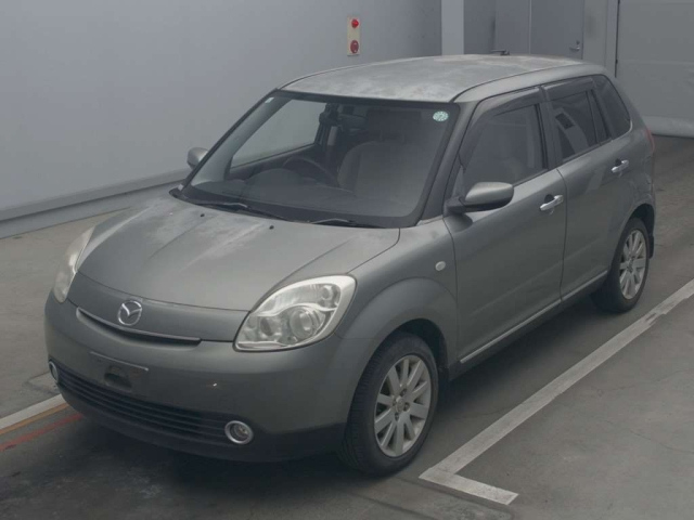 MAZDA VERISA 2005