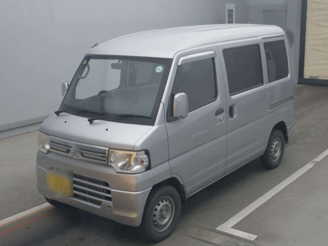 MITSUBISHI MINICAB VAN 2013