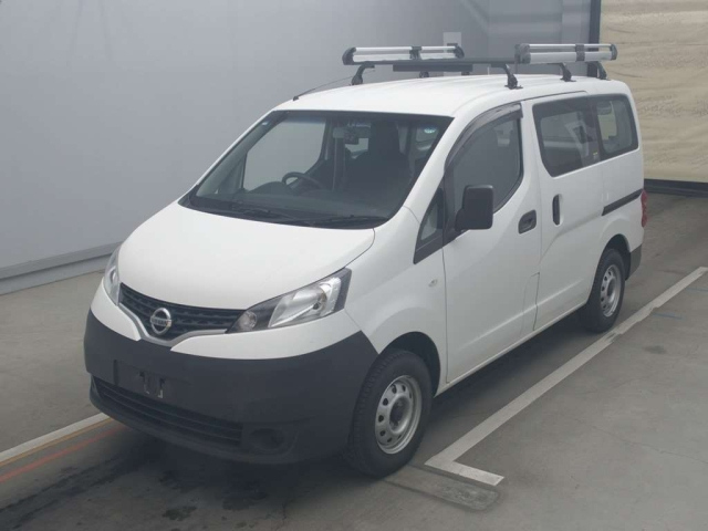 NISSAN NV200 2020