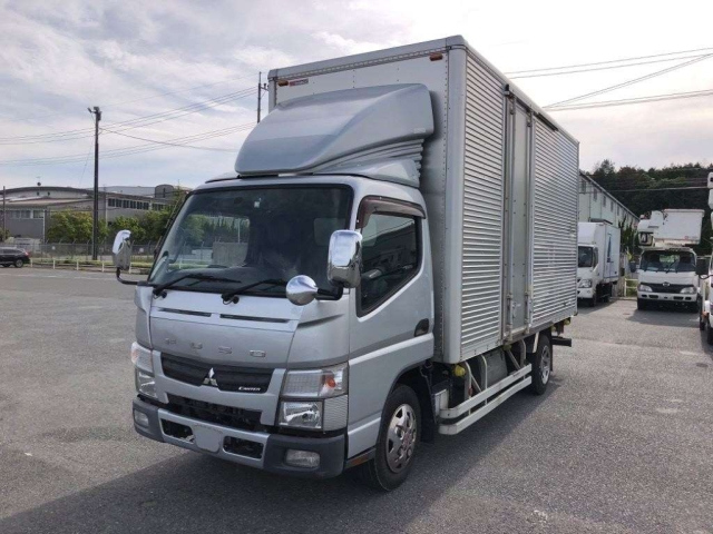 MITSUBISHI CANTER 2016