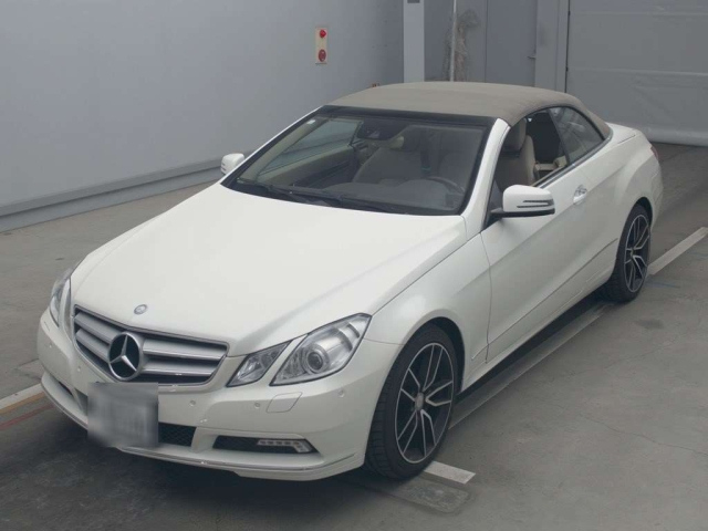 MERCEDES BENZ E CLASS