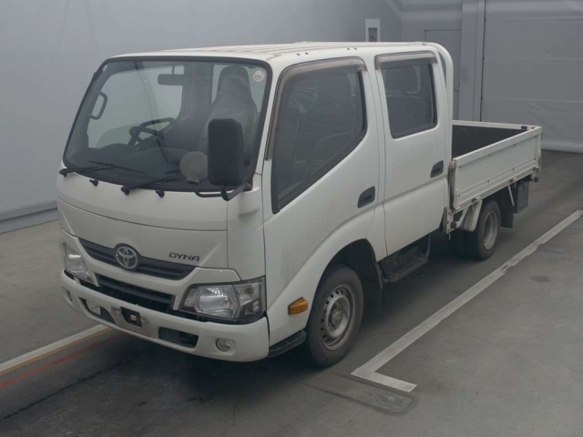TOYOTA DYNA 2018