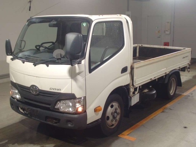 TOYOTA DYNA 2017