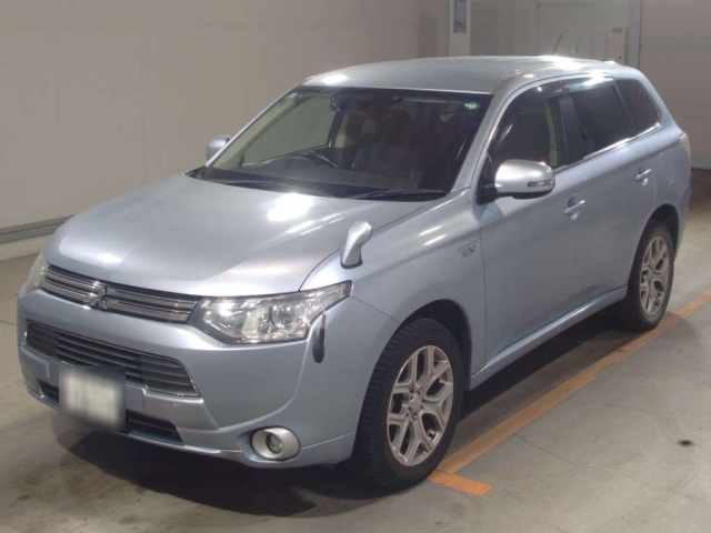 MITSUBISHI OUTLANDER PHEV 2013