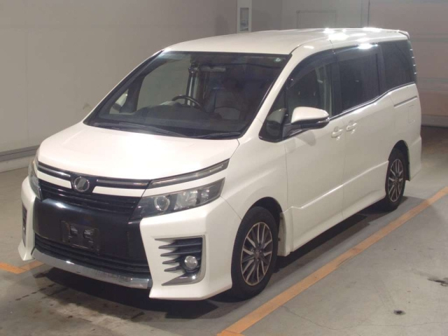 TOYOTA VOXY 2014