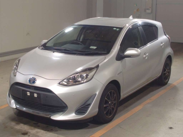 TOYOTA AQUA 2020