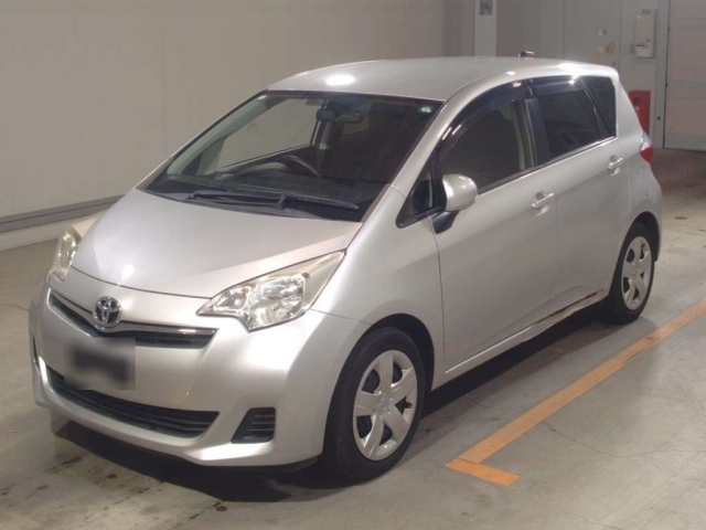 TOYOTA RACTIS 2014