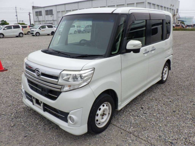 DAIHATSU TANTO 2013