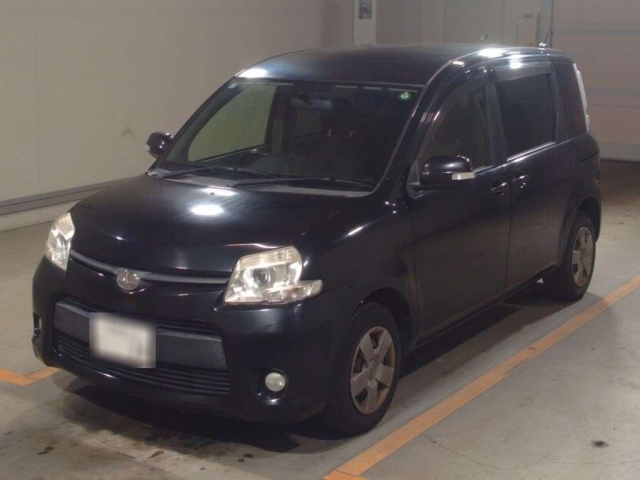 TOYOTA SIENTA 2013