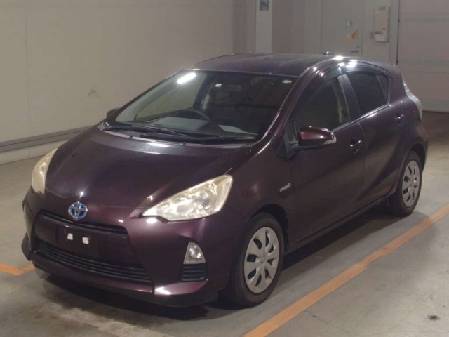 TOYOTA AQUA 2014