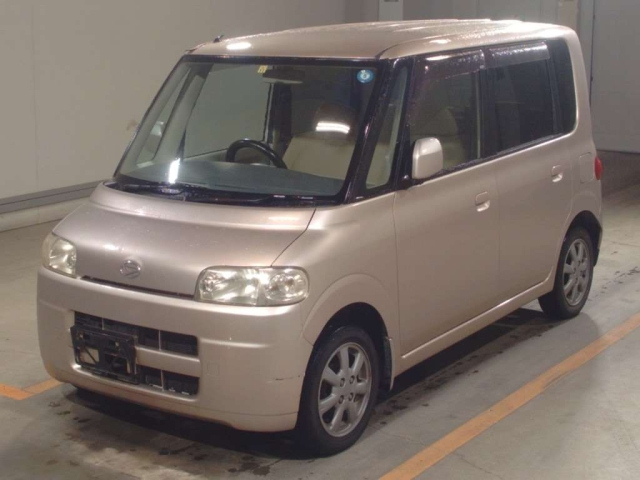 DAIHATSU TANTO 2005