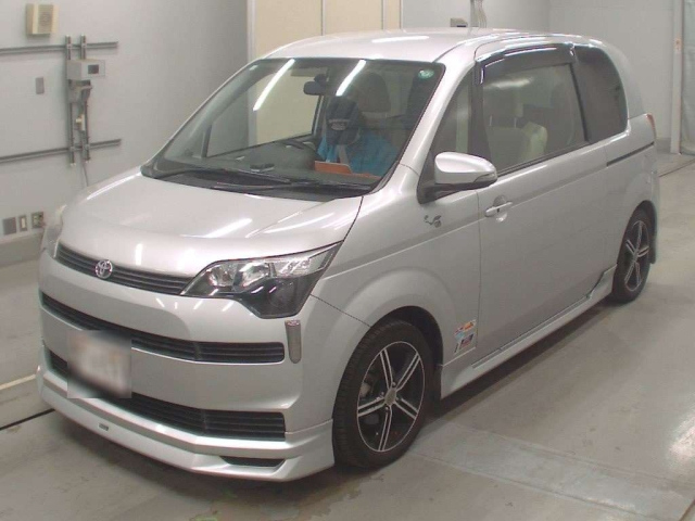 TOYOTA SPADE 2012